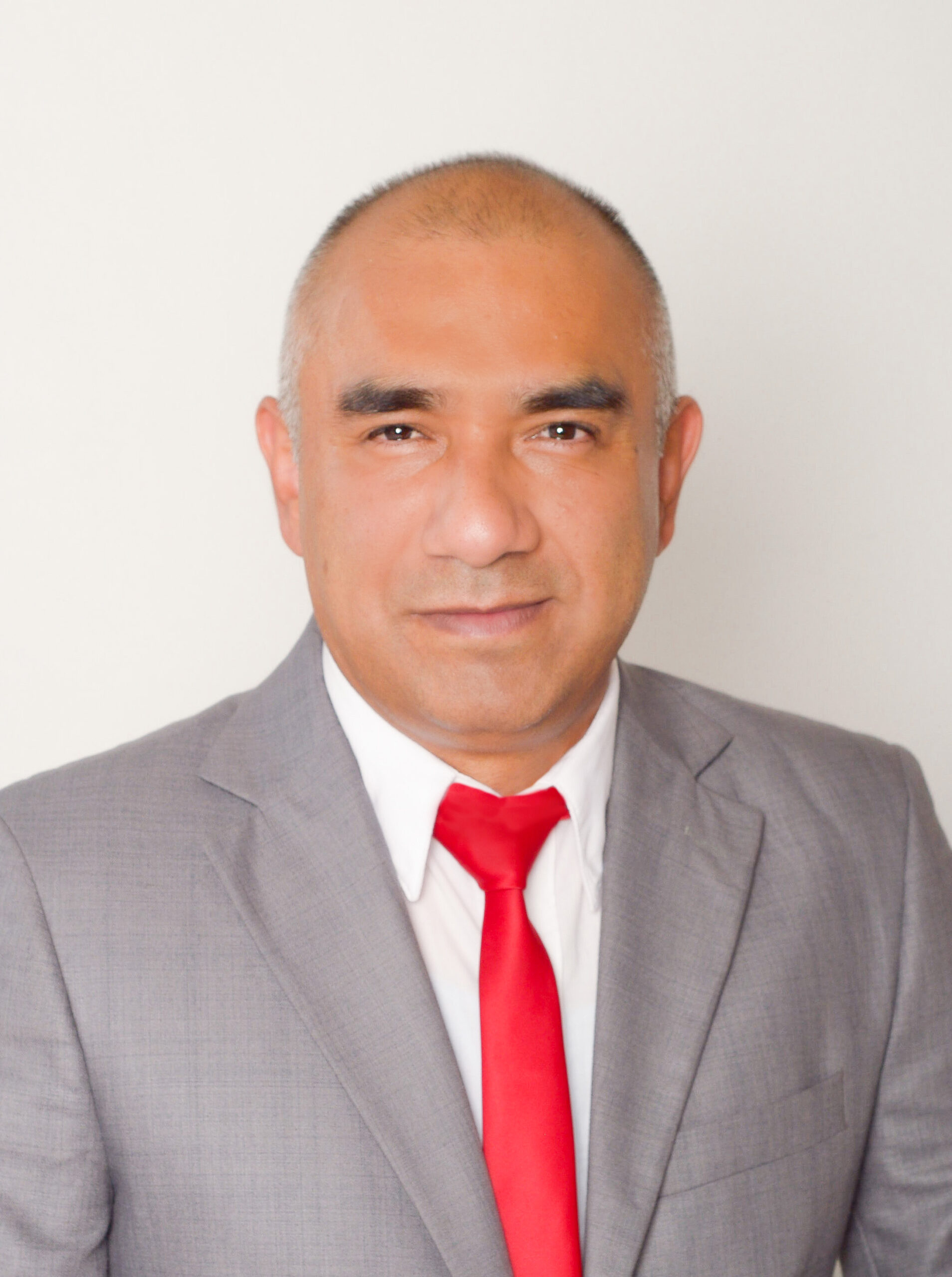 Mtro. Arturo Pérez Iliosa